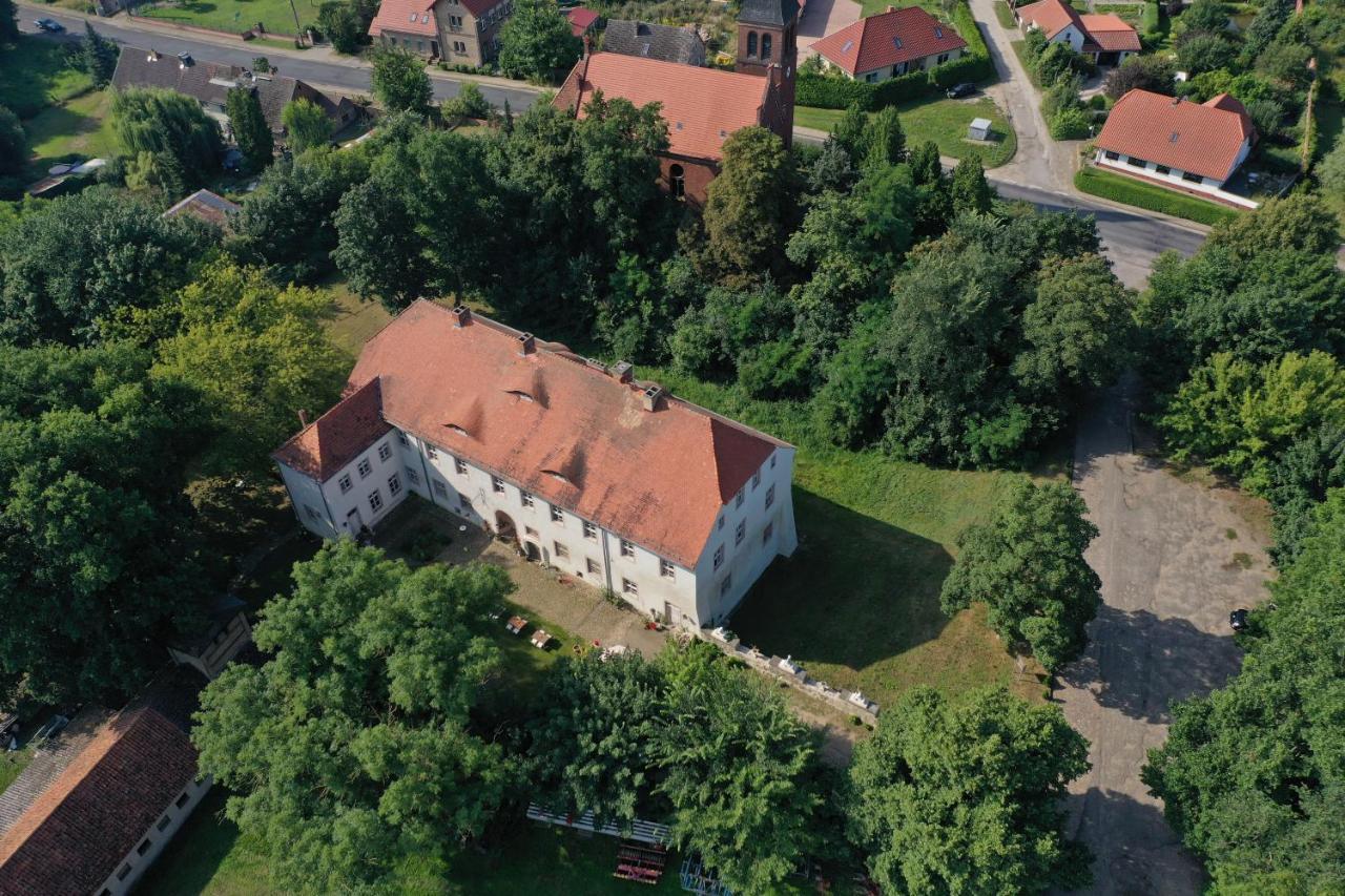 Event- Kultur & B&B Kunst Schloss Neuenhagen Uebernachten Im Denkmal Bad Freienwalde Exteriér fotografie