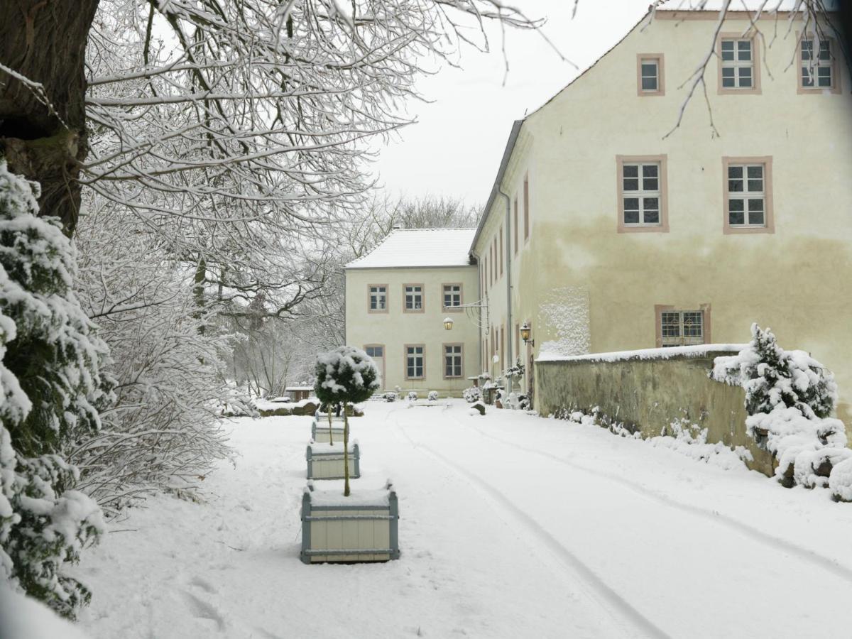 Event- Kultur & B&B Kunst Schloss Neuenhagen Uebernachten Im Denkmal Bad Freienwalde Exteriér fotografie